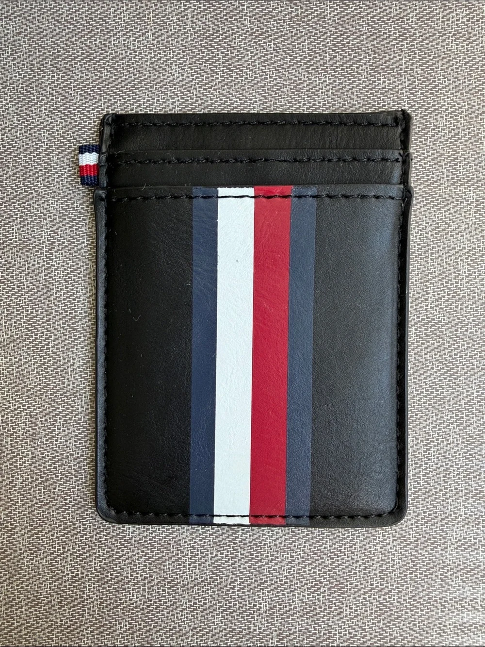 Tommy Hilfiger Card Holder Black Leather with Stripes!